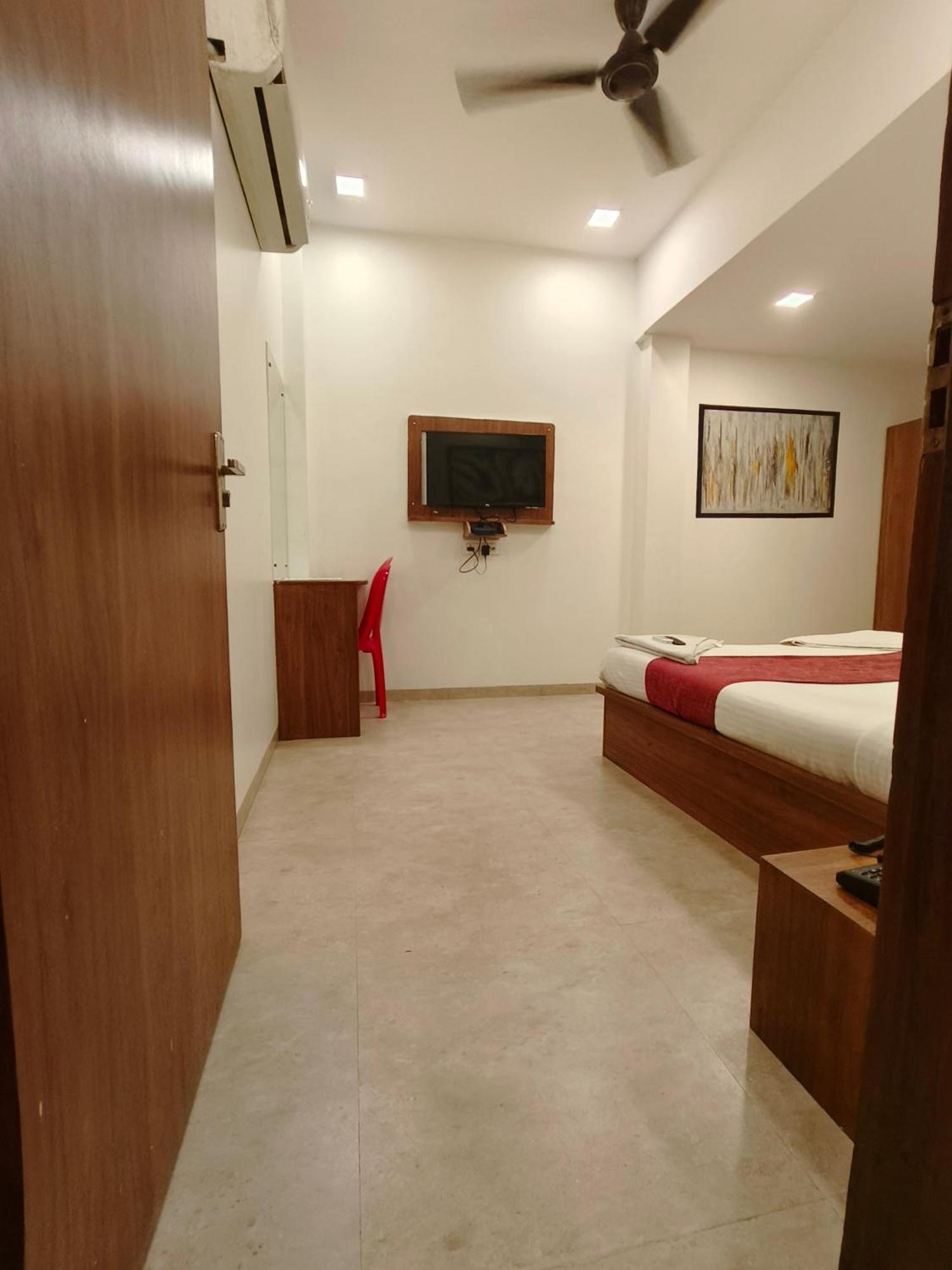 Hotel Beach Crown Juhu Bombay Exterior foto